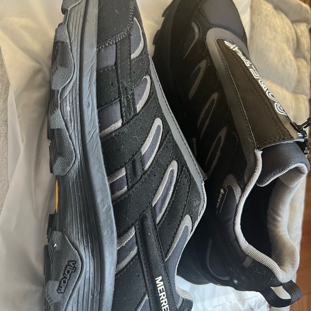 Moab Speed Zip GORE-TEX® 1TRL (Men 10.5)